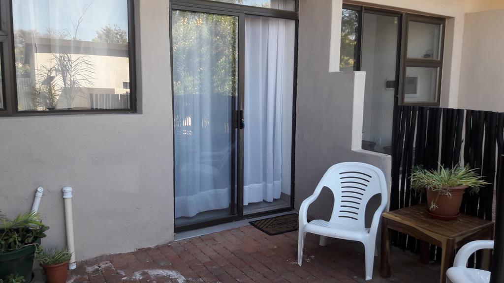 Self-Catering Studio, Unit 6 On Krupp Windhoek Exterior foto