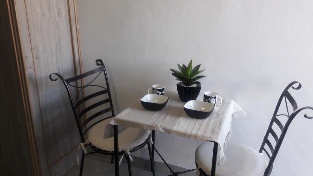 Self-Catering Studio, Unit 6 On Krupp Windhoek Exterior foto