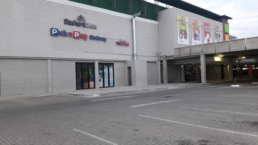 Self-Catering Studio, Unit 6 On Krupp Windhoek Exterior foto