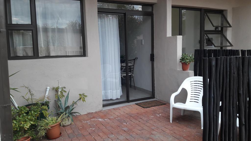 Self-Catering Studio, Unit 6 On Krupp Windhoek Exterior foto